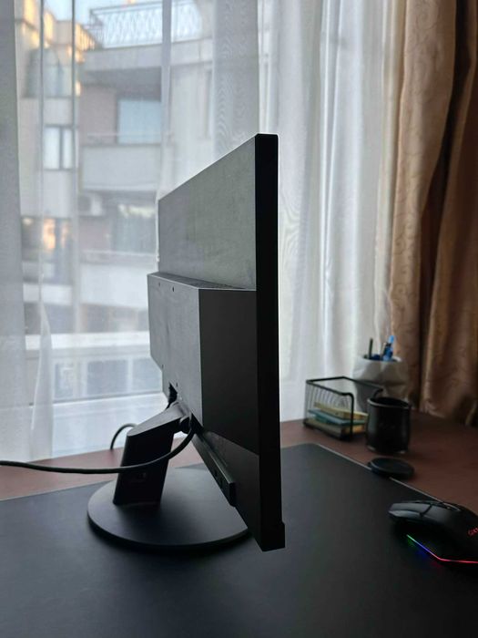 Монитор Lenovo ThinkVision