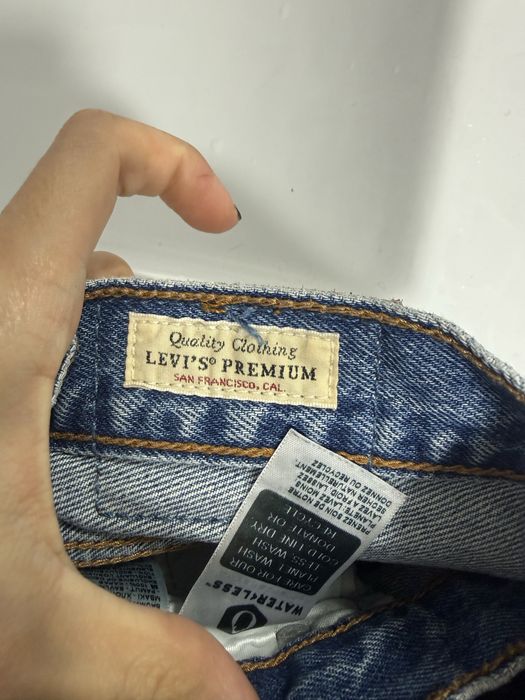 Blugi Levis dama