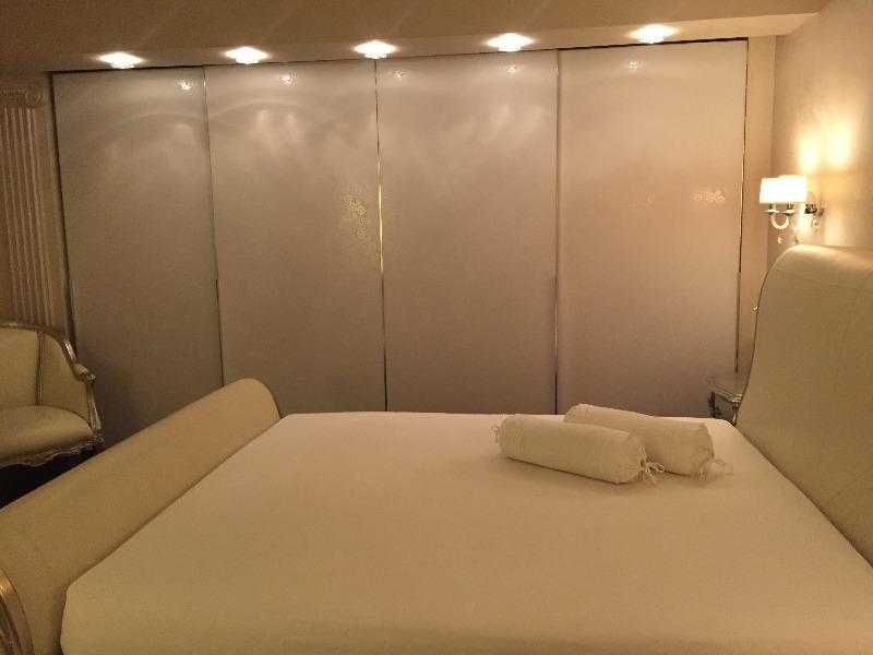 Продава се Четиристаен апартамент в София, Овча купел - 114 кв.м за 1553 €/кв.м - Снимка #3