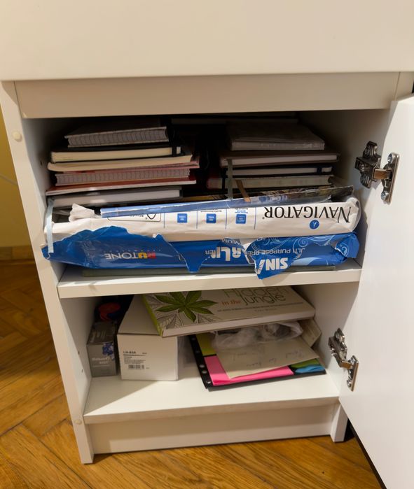 Birou alb Malm Ikea