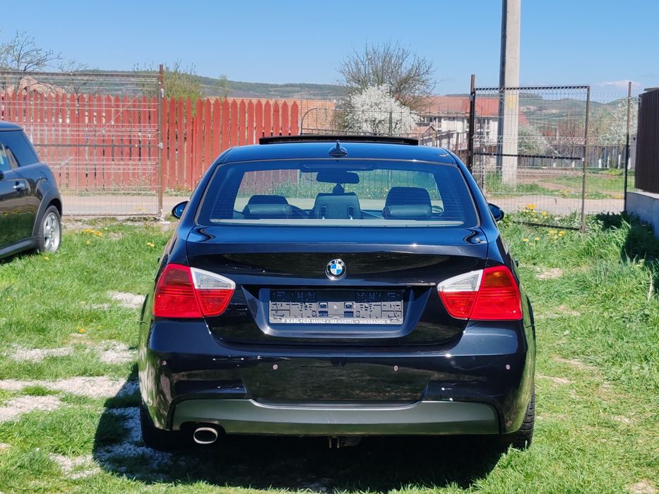BMW E90 M-Paket 320 163cp 2006