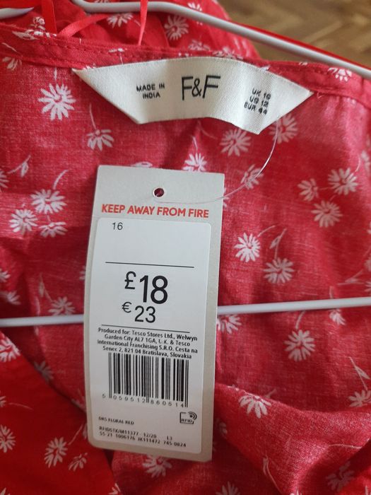 Лятна червена рокля мама (UK 16) и дете (5-6 години)