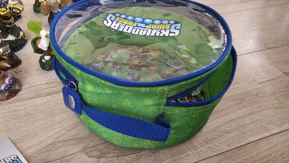 Skylanders фигурки и чантичка (Swap Force и Trap team). гр. София ...