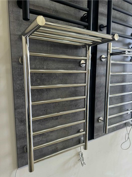 Полотенцесушитель сочень большой полочкой с гарантией от производителя