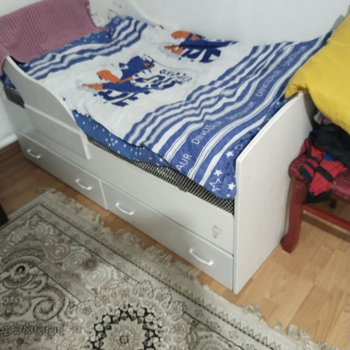 Продам детский кровать 5000