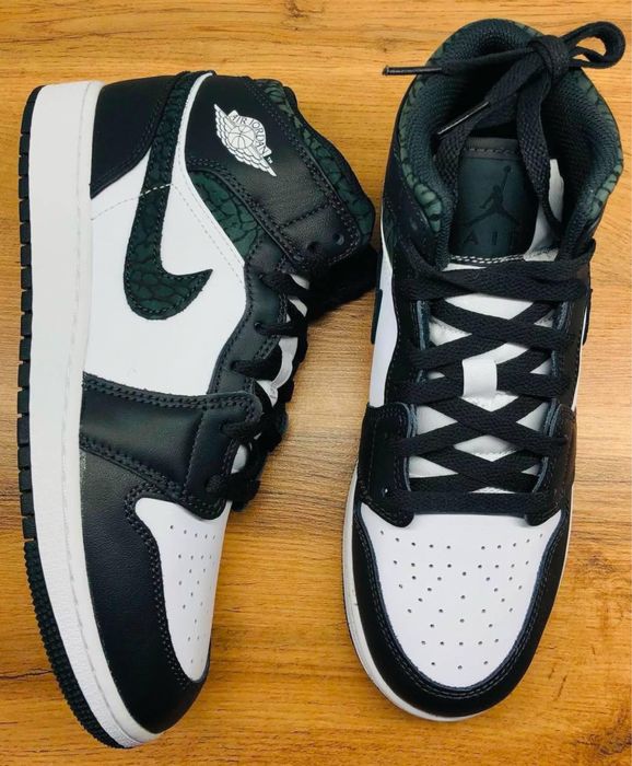 Срочно продам Nike Air Jordan 1 Mid SE (оригинал)