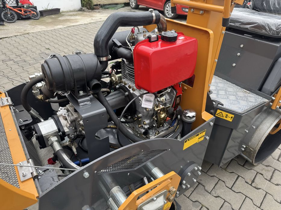 Vand cilindru compactor 1.5 t cu vibratie