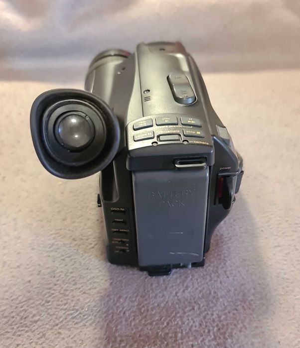 Video camera "SIEMENS" VHS-C.