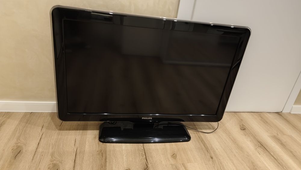 Телевизор Philips 39 инча
