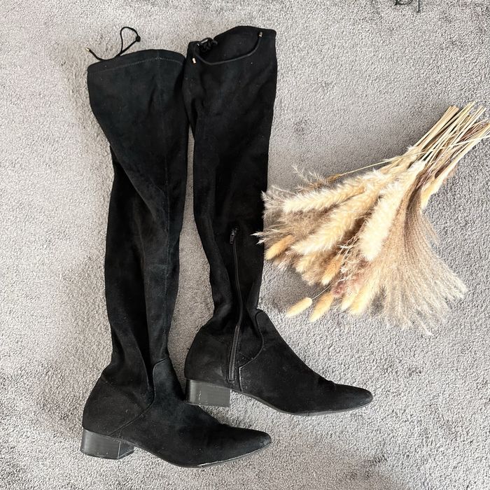 Cizme catifea lungi, cu fermoar si elastic in partea de sus