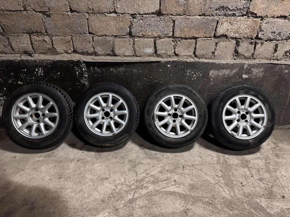 Продам диски на ауди 80б4 ромашки