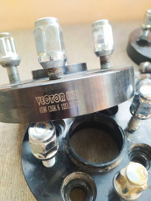 Продам колёсные проставки на ладу