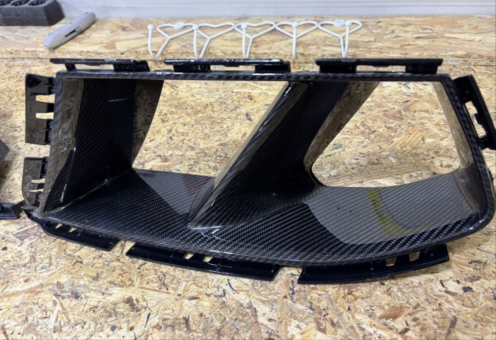 Grile laterale fibra carbon BMW M3 M4 G80 G82 etc.