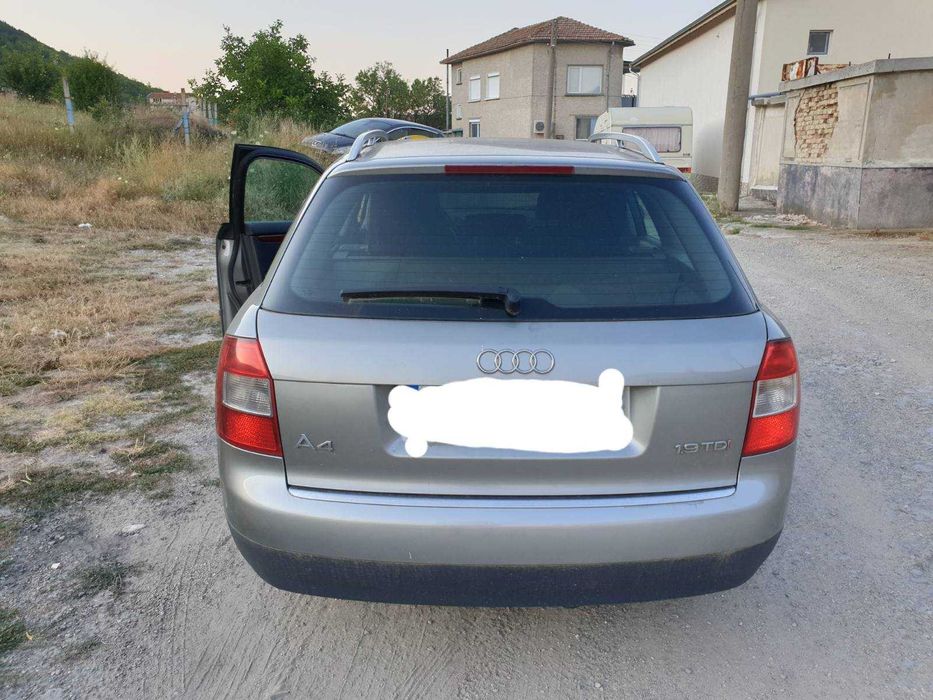 Audi A4 1.9 131  НА ЧАСТИ 2003г