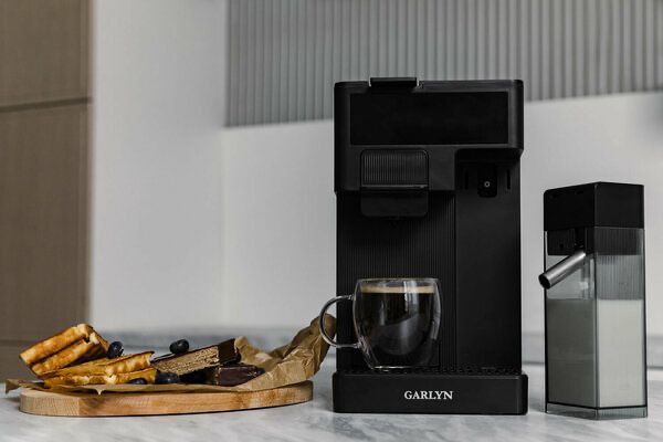 Кофеварка Garlyn Barista Compact, 1350 Вт, давление 20 бар, черный