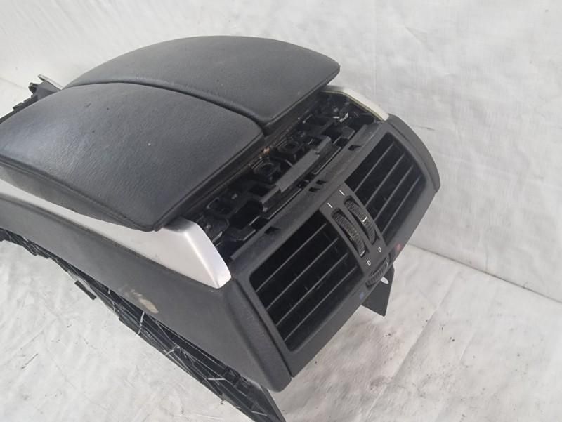 Cotiera cu grila ventilatie spate BMW X5 (2007-2013) [E70]