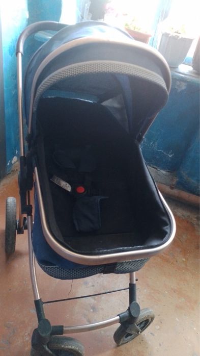Срочно продам коляску