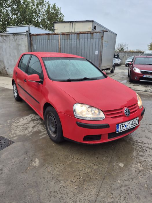 Volkswagen Golf 2005 benzină, 2.533 € — imagine 2