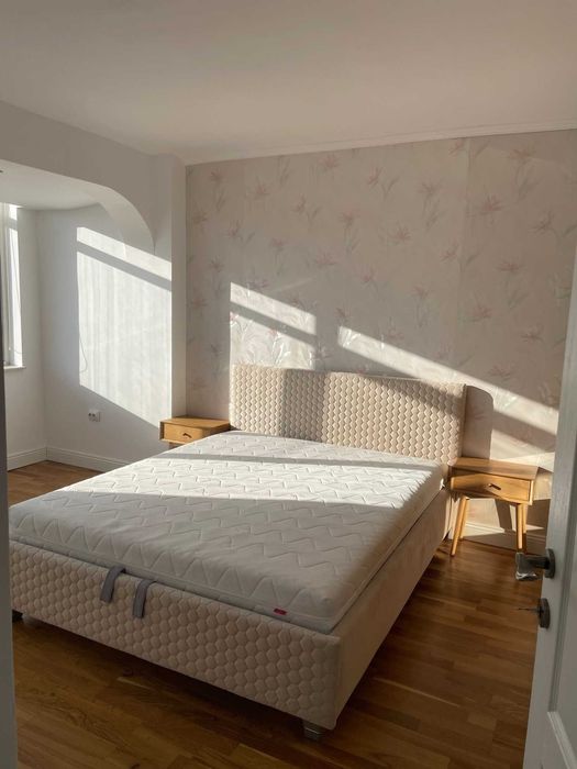 Inchiriez apartament cu 2 camere, zona centrala