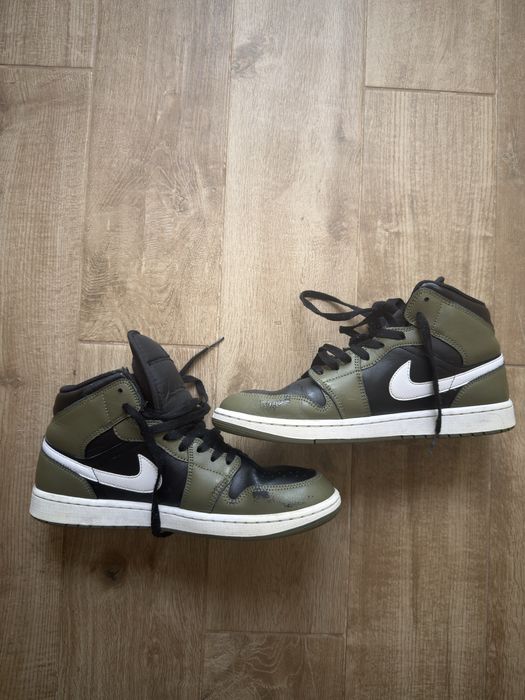 Air Jordan 1 Mid “Black/White/Olive” кецове