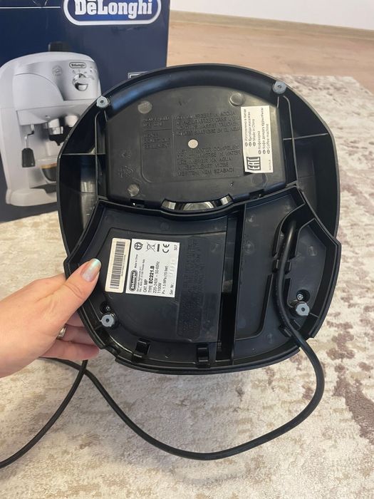 Vand expresor DeLonghi EC221B , 15 bari , 110W