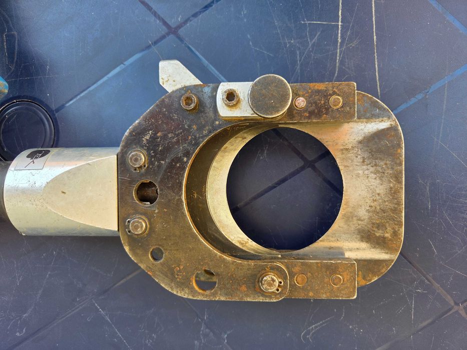 Klauke ESG 85-L Акумулаторна Резачка за Кабели 85мм Makita