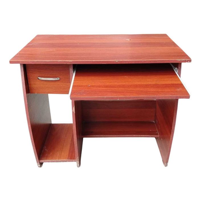 Компьютерные столы / Письменные парты