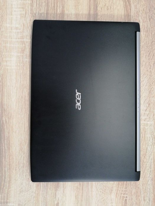 Acer Aspire , 17'' Fhd , i5 8250U , 8 Gb ram , 128 Gb ssd m2