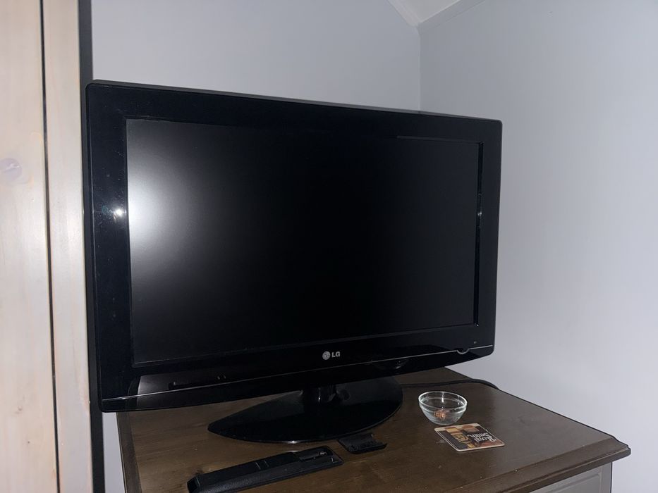 Televizoare LED 81 cm LG & Philips – funcționale