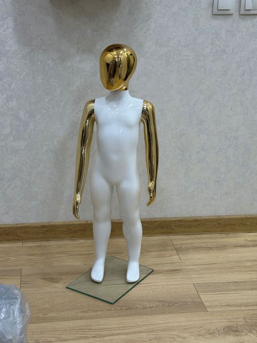 Манекен детский.