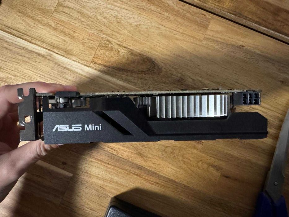 Placa video Asus GTX 950 Mini 2GB GDDR5 PCI-E