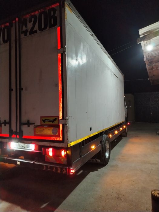Isuzu Yuk avtomobili Mercedes benz sotiladi 10T lik