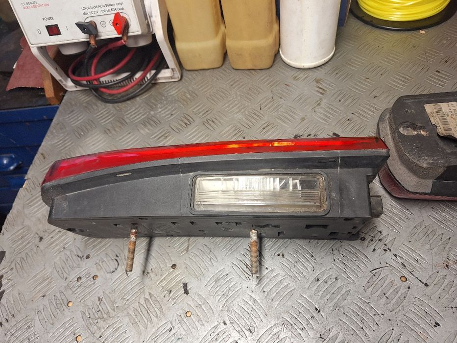 Продавам стопове за камион Mercedes