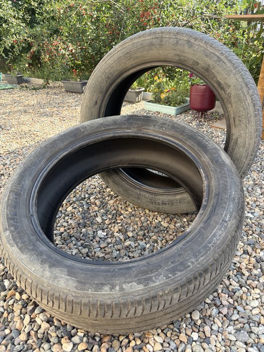 Продам шину Michelin 235/55/20летние