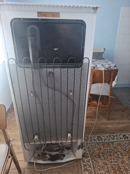 Хладилник SNAIGE за колекционери.