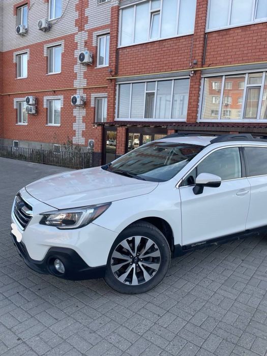 Продам Subaru Outback 2018 года