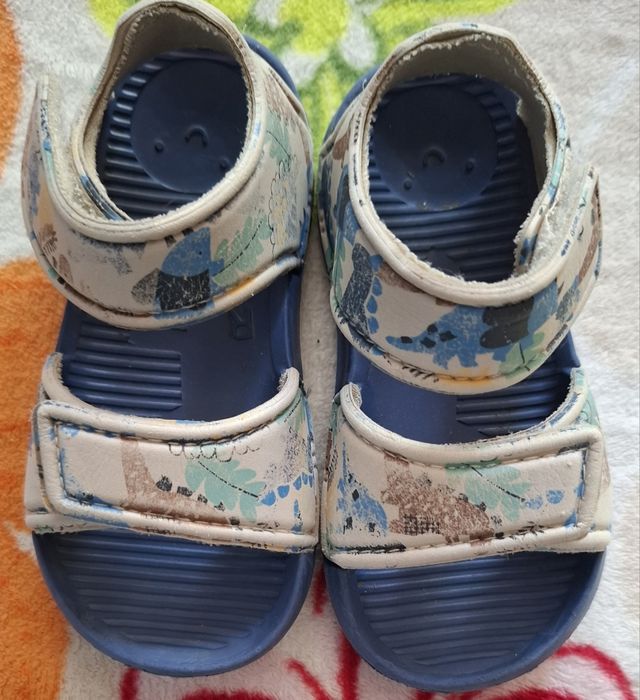 Sandale si papuci m 24
