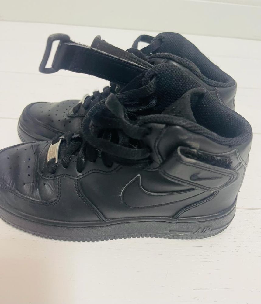 Ghete 'air outlet force 1 mid