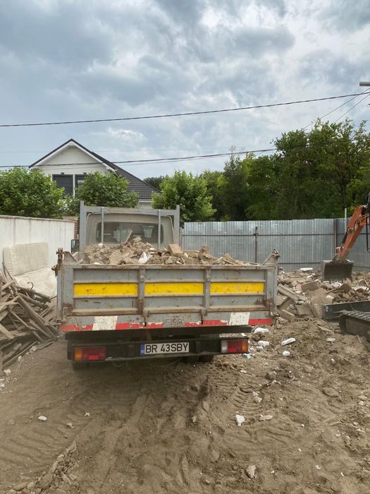Demolari : case/pereti , Decopertari : gresie/faianta ,Transport Moloz