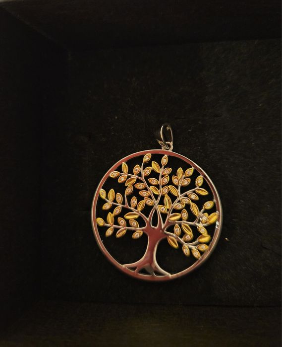 Продается кулон серебряный