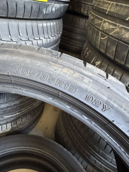 255 35 19 bridgestone vara runflat/steluta