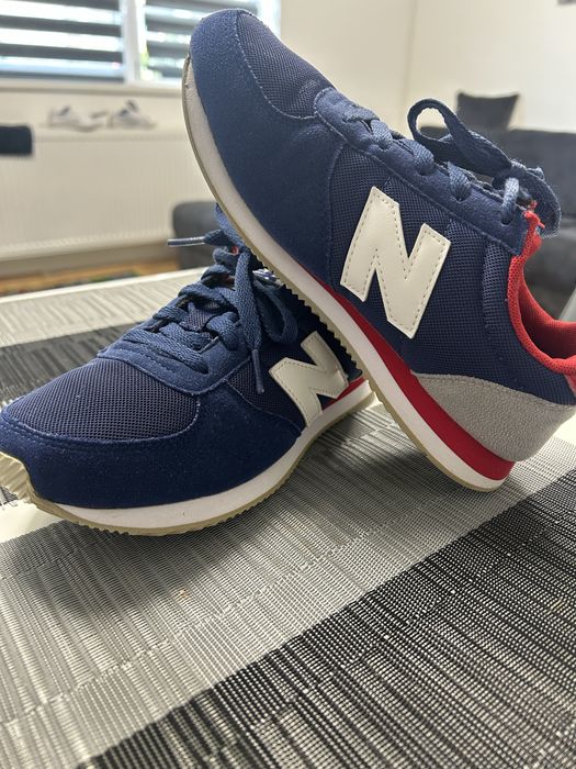 New balance nr 35,5 pret 100 lei