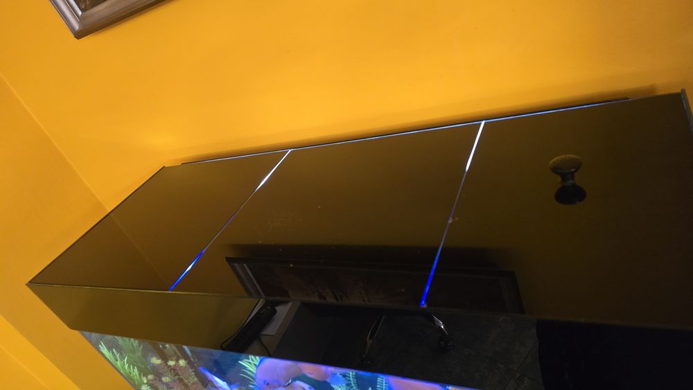 Аквариум на тумбе, с рыбками,200л