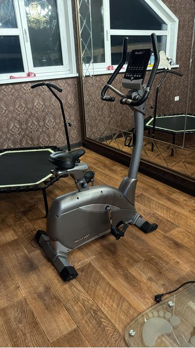 Продам велотренажер в отличном состоянии