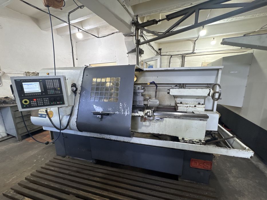 Токарный станок с ЧПУ