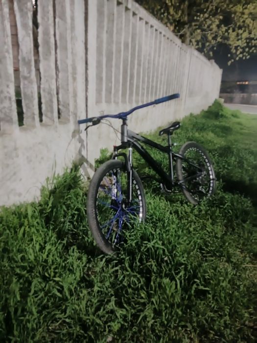 Продается велосипед 60000 тг