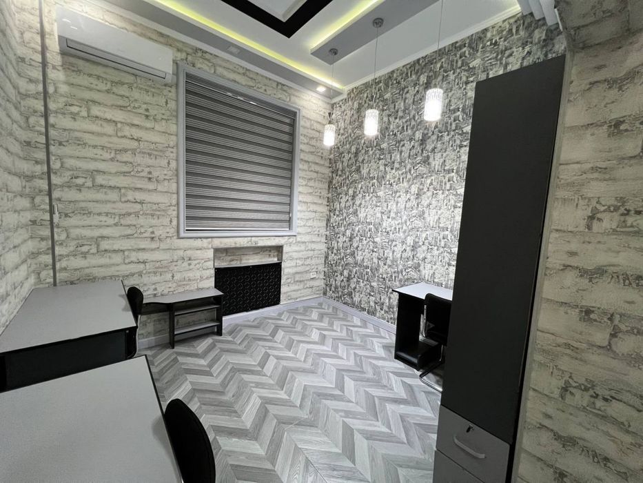 Аренда под Офис Ориентир Улица ШотаРуставели 204м2 3500$