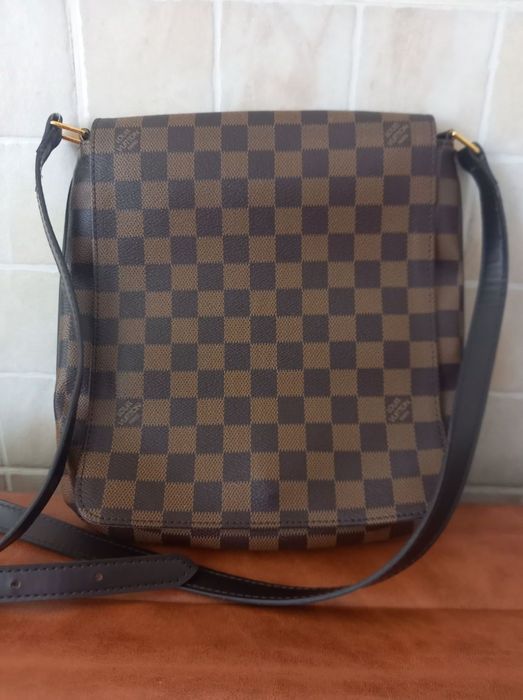 Geanta umăr Louis Vuitton