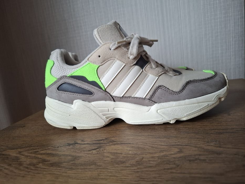 Adidas Yung - 96 маратонки 42 номер.