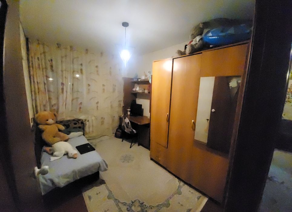 Продам 4-х ком квартиру